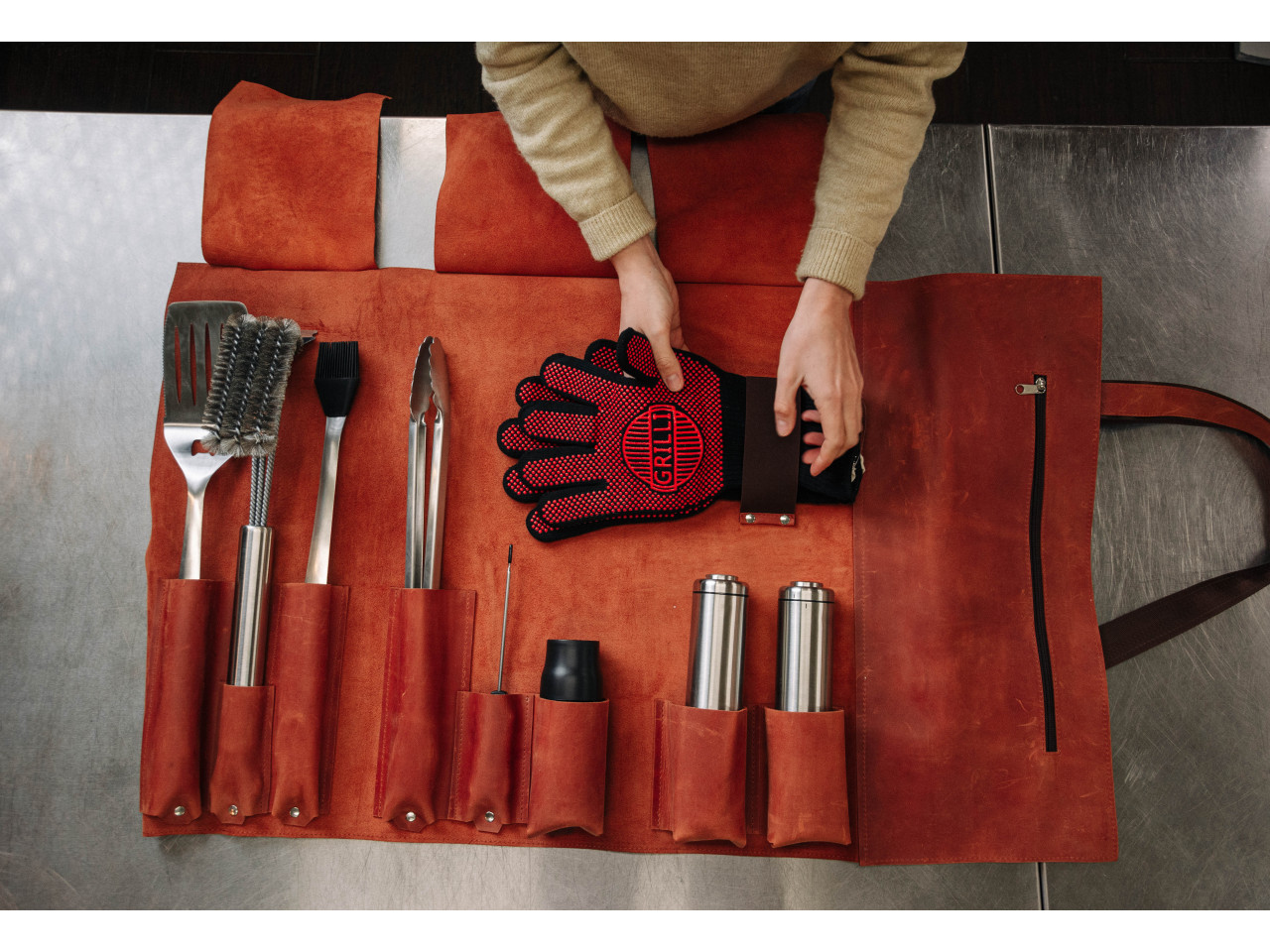 Leather grill tool organizer + TOP 10 GRILLI accessories 888044