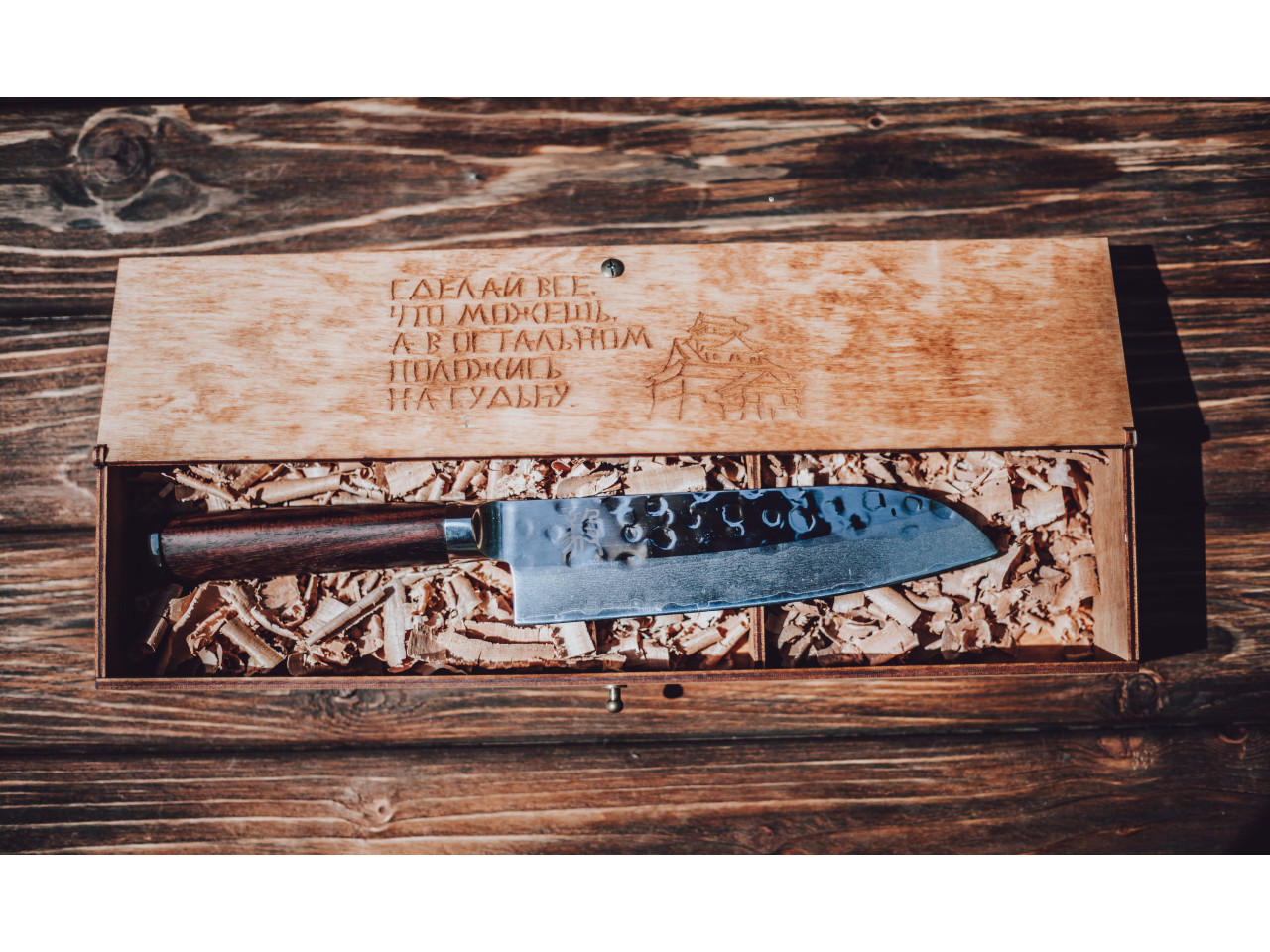 Santoku Professional Damascus Knife, 17cm GRILLI 77728