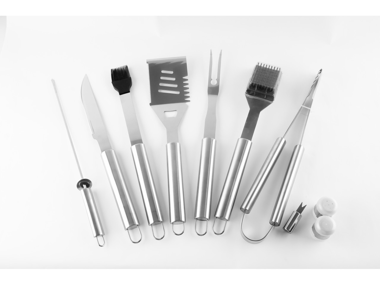 Grilling cutlery set in a suitcase, 18 pieces GRILLI 777753