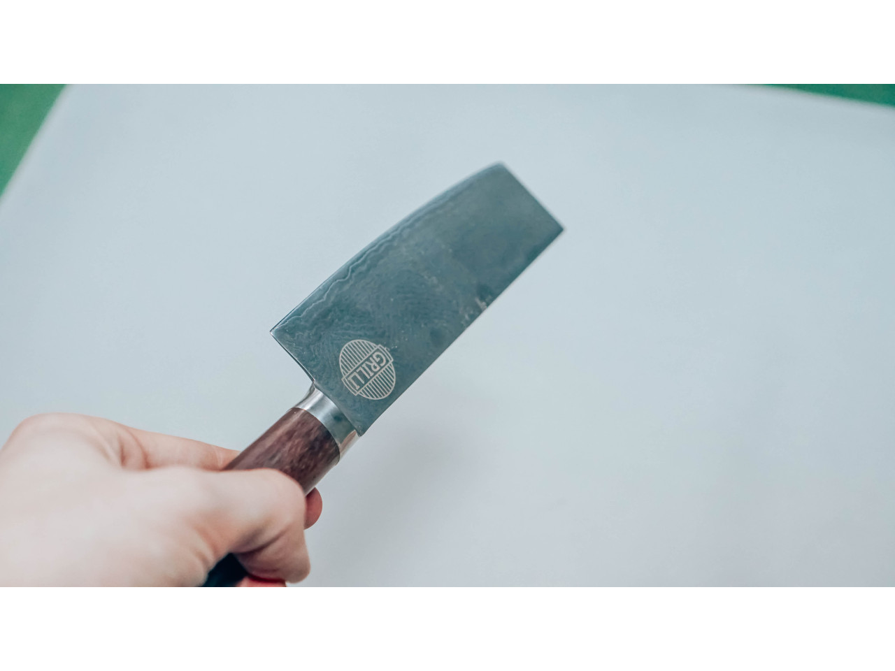 Kitchen knife made of Damascus steel Professional, 18 cm. GRILLI 777759