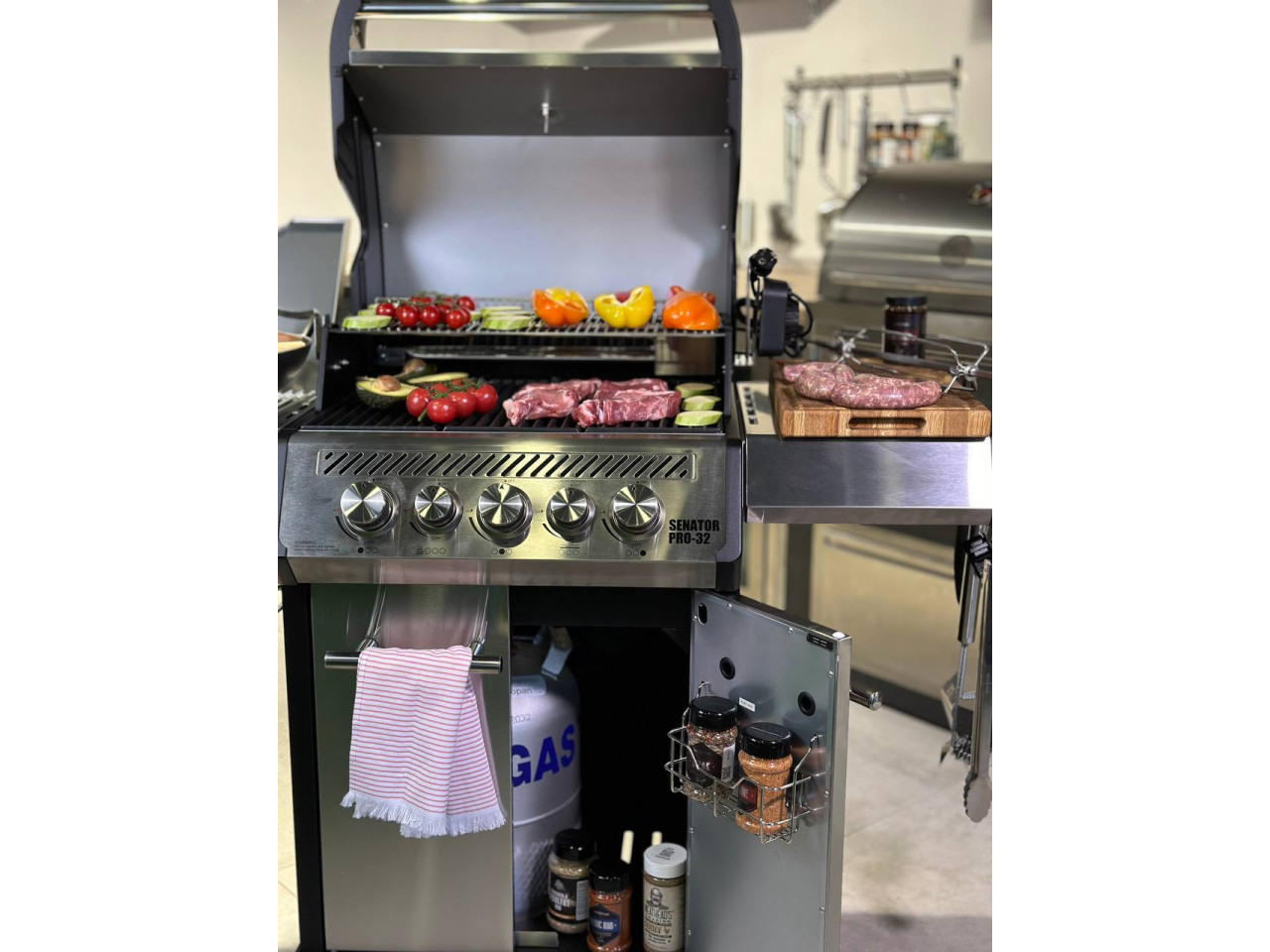 Газовий гриль Senator Pro-32 з системою Block Fire GRILLI 700377