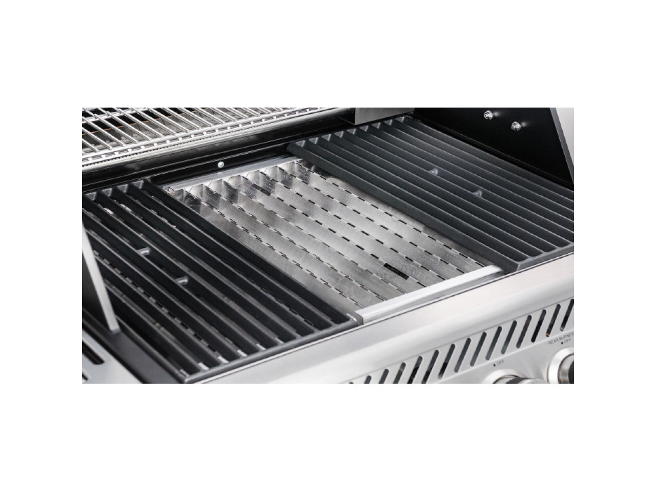 Block Fire system for the Napoleon Rogue 425 grill 10448