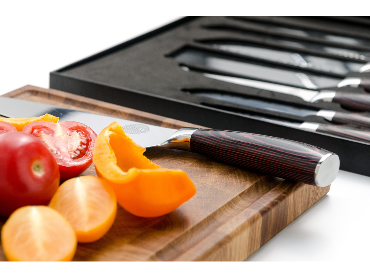 Professional Set of 8 Knives Made of Damascus Steel GRILLI 707001