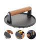 "Cast iron meat press with wooden handle 20 cm GRILLI 777185" in PL would be "Żeliwna prasa do mięsa z drewnianą rączką 20 cm GRILLI 777185".